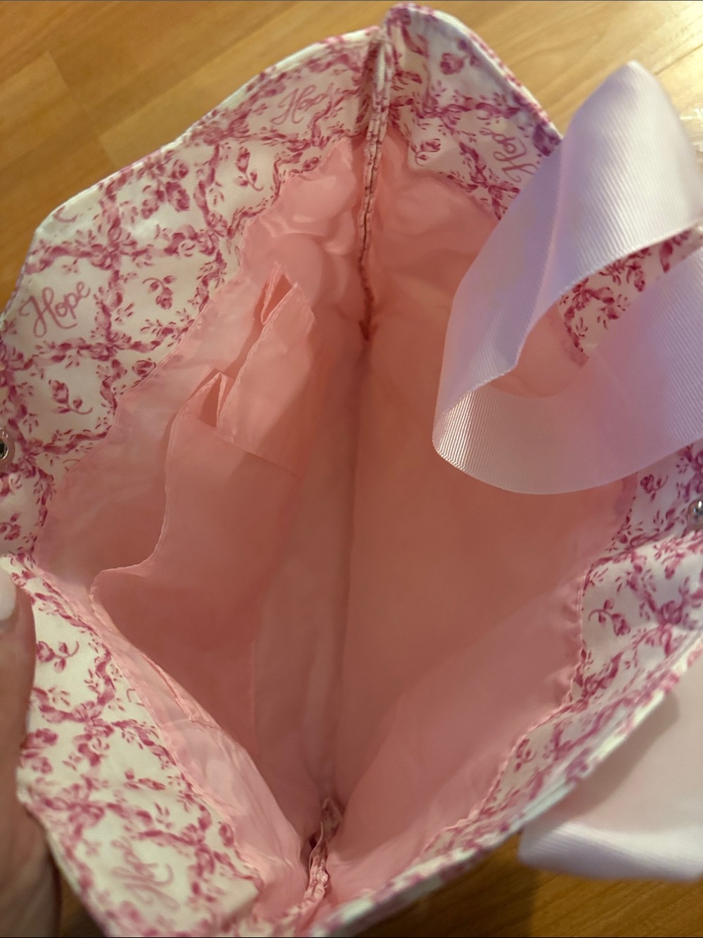 Longaberger Pink Patterned Ribbon-Handle Tote - Picture 7 of 7